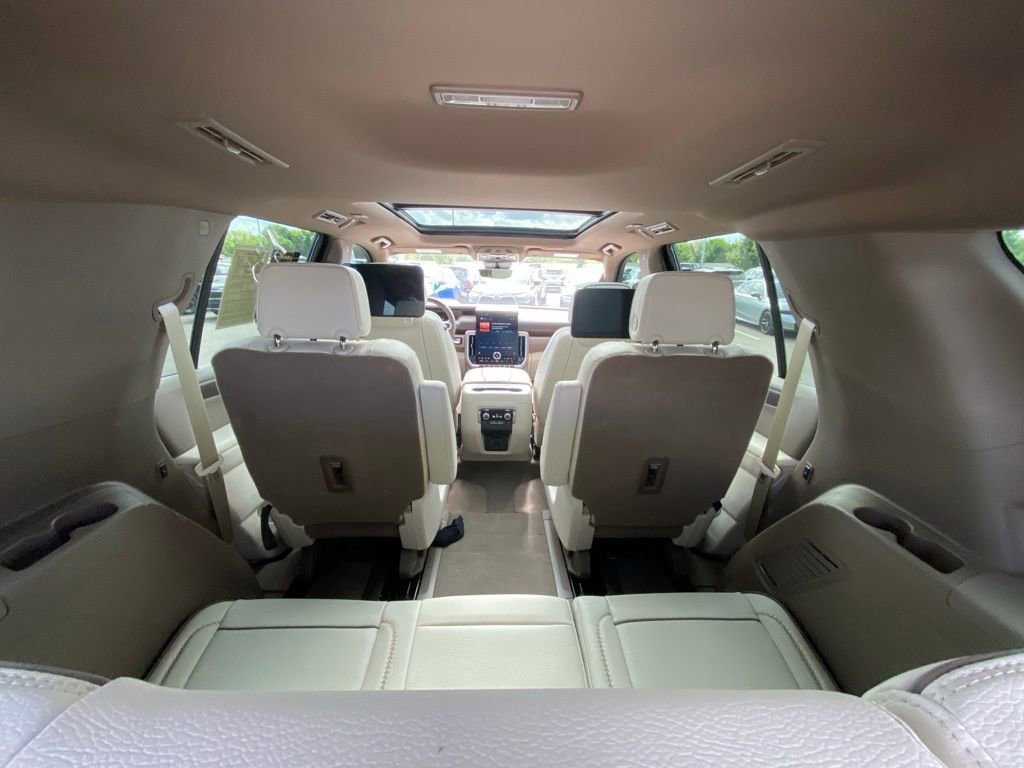 Used 2026 GMC Yukon Denali w/ Denali Reserve Package AWD/4WD image 24