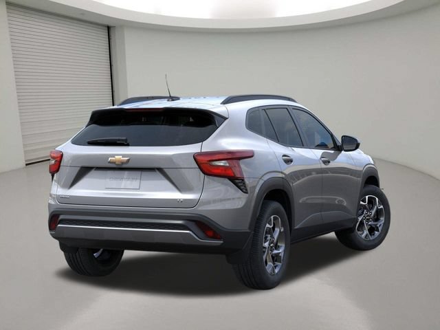 New 2026 Chevrolet Trax LT w/ Driver Confidence Package FWD image 4