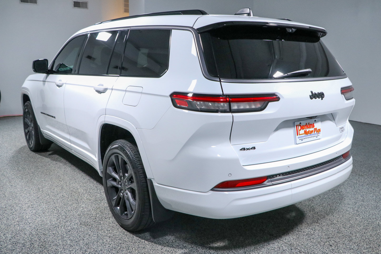 Used 2026 Jeep Grand Cherokee L Limited AWD/4WD image 9