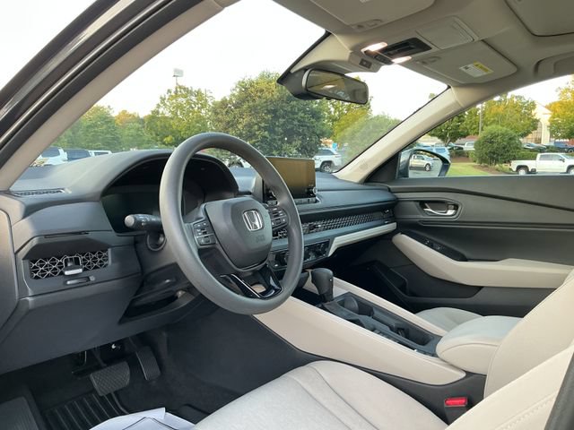 Used 2024 Honda Accord EX image 16