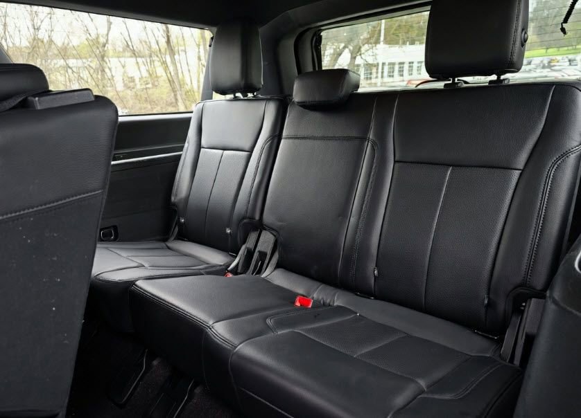 Used 2020 Ford Expedition Max XLT w/ Equipment Group 202A AWD/4WD image 4