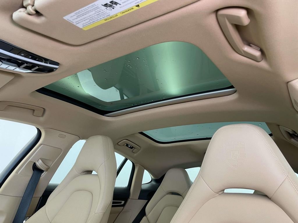 Certified 2022 Porsche Panamera 4 Platinum Edition image 18