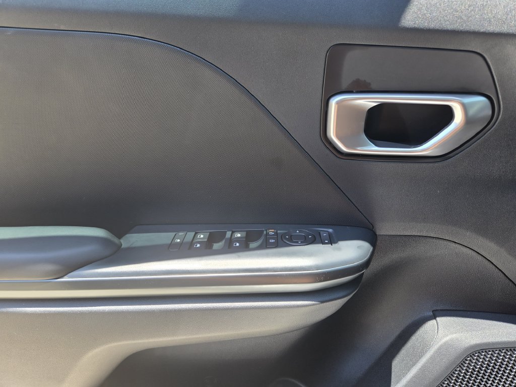 New 2026 Kia K4 FWD image 16