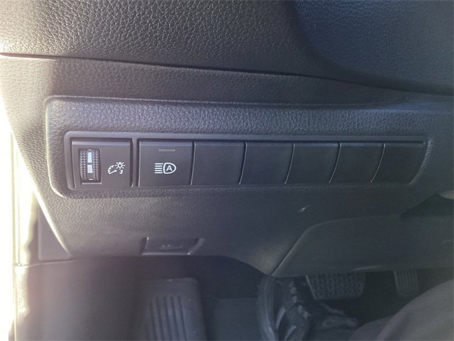 Certified 2025 Toyota Corolla SE image 23