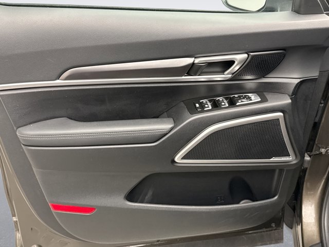 Used 2023 Kia Telluride S w/ S Sunroof Package image 9