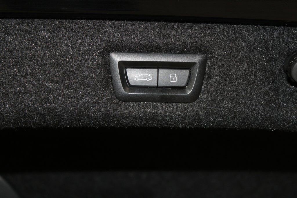 Used 2023 BMW 530i xDrive w/ Convenience Package image 48