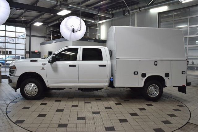 Used 2026 RAM 3500 Tradesman w/ Chrome Appearance Group image 3