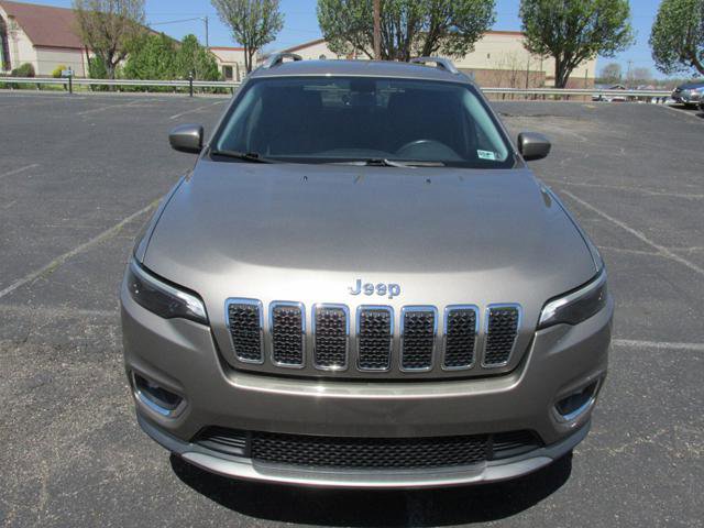 Used 2019 Jeep Cherokee Limited image 2