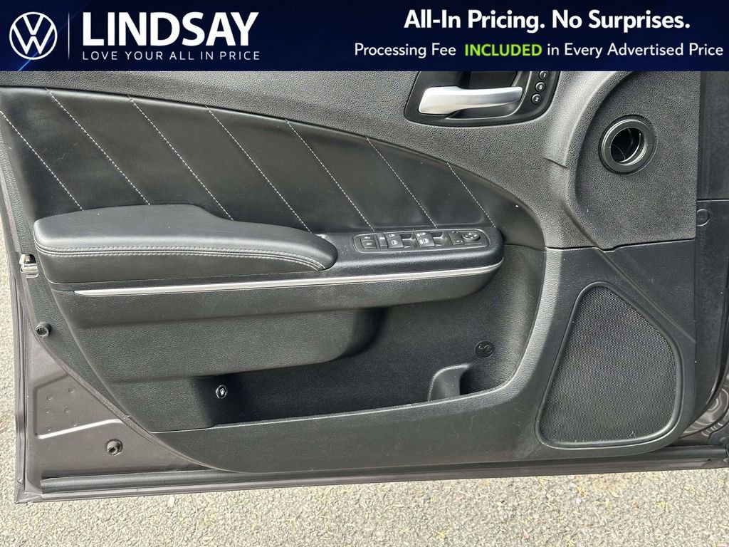 Used 2016 Dodge Charger R/T image 9