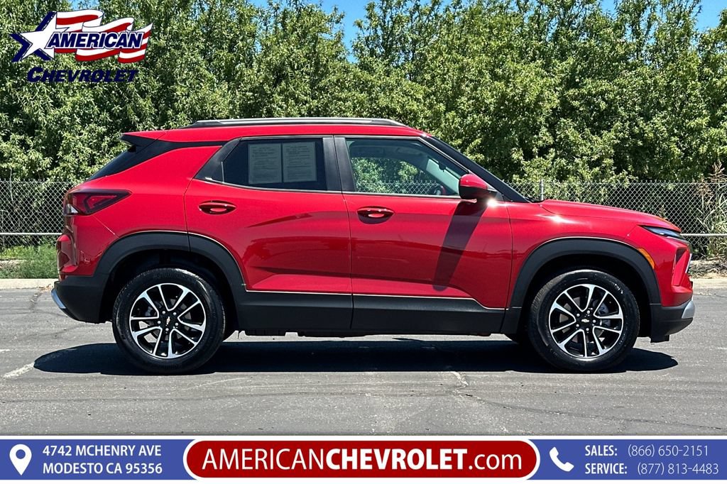 New 2026 Chevrolet TrailBlazer LT w/ Driver Confidence Package FWD image 3
