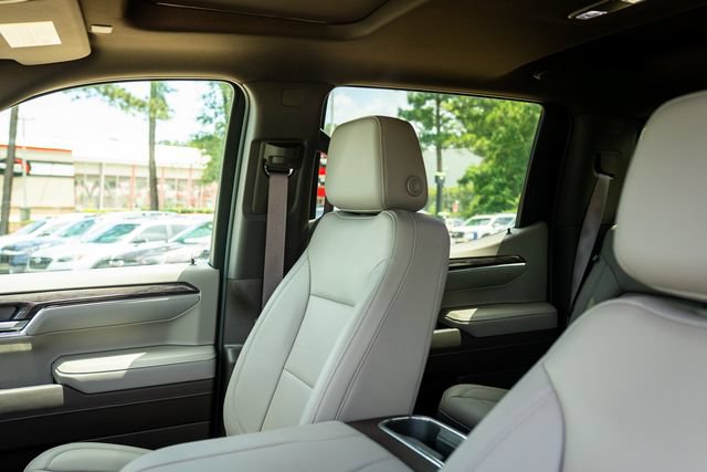 Used 2024 Chevrolet Silverado 1500 LTZ AWD/4WD image 34
