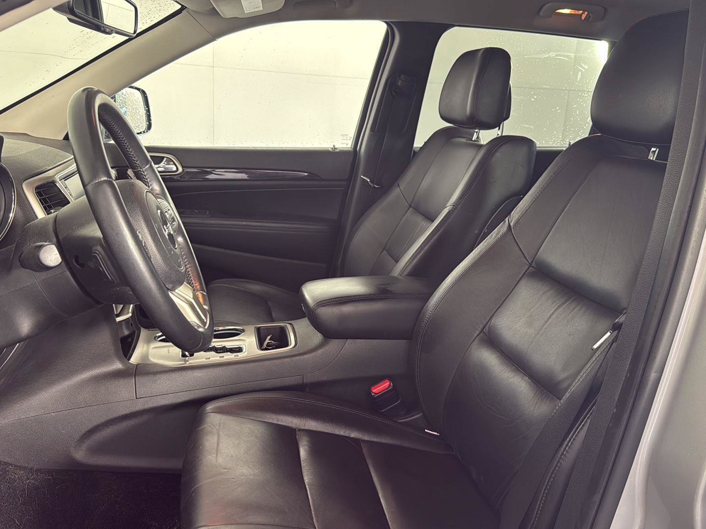 Used 2013 Jeep Grand Cherokee Laredo AWD/4WD image 10