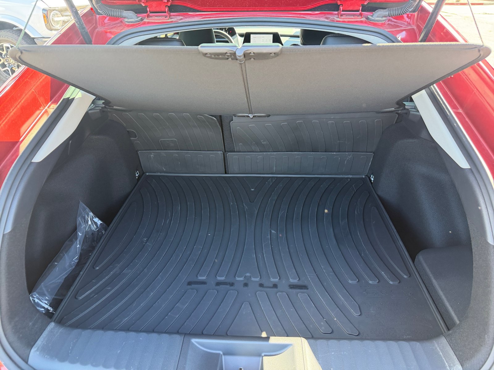 Used 2026 Toyota Prius XLE FWD image 16