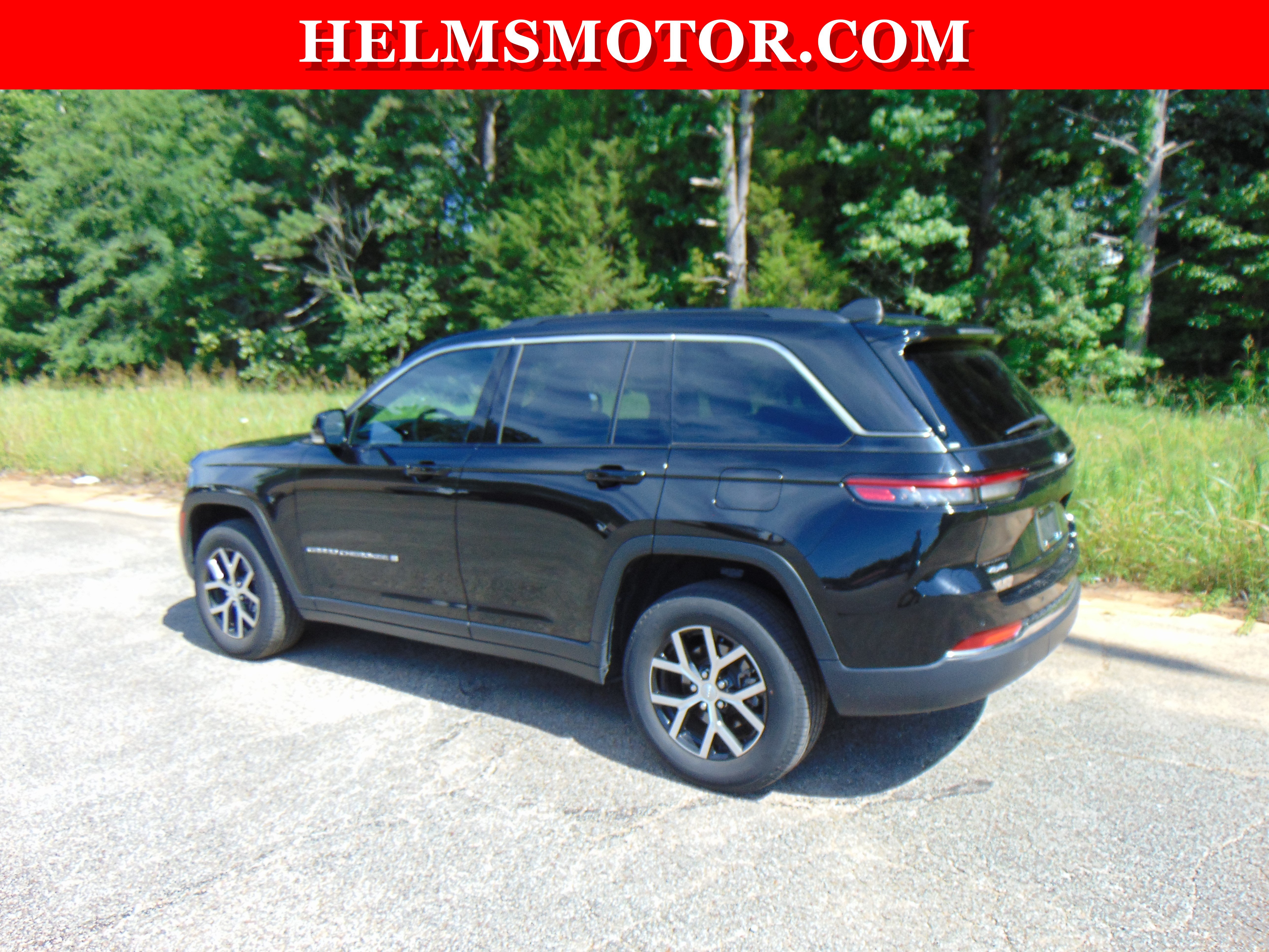Certified 2024 Jeep Grand Cherokee Limited AWD/4WD image 9