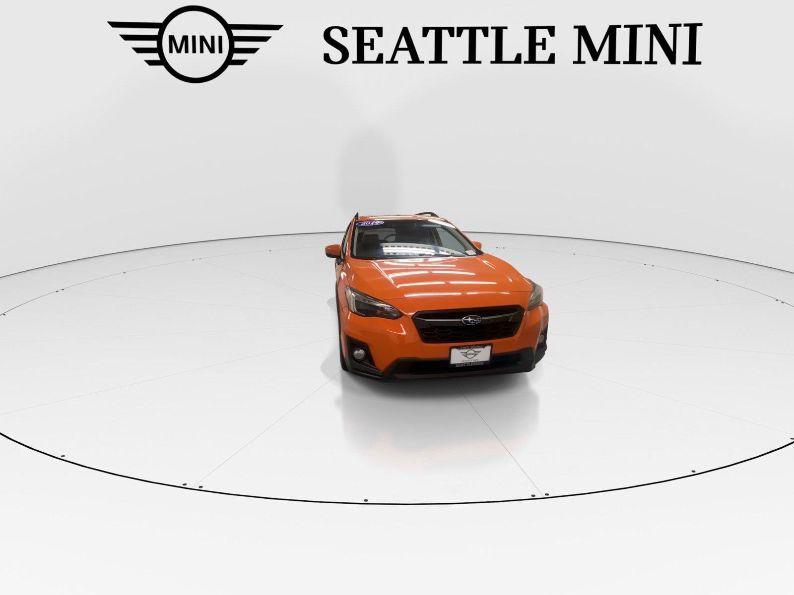 Used 2019 Subaru Crosstrek 2.0i Limited w/ Moonroof Package w/Navigation AWD/4WD image 3