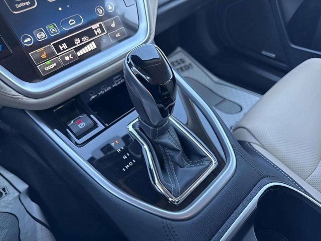 Certified 2025 Subaru Outback Limited image 13