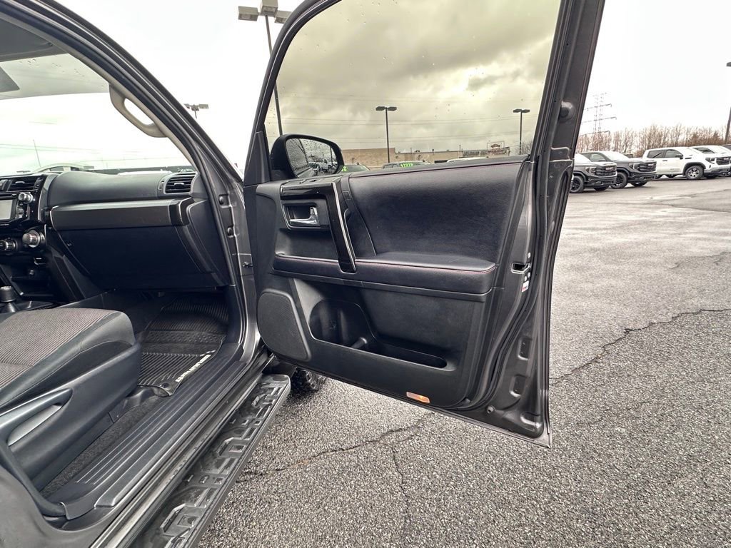 Used 2019 Toyota 4Runner TRD Off-Road image 13