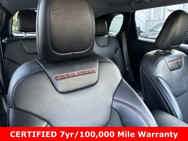 Certified 2022 Jeep Cherokee Trailhawk AWD/4WD image 11