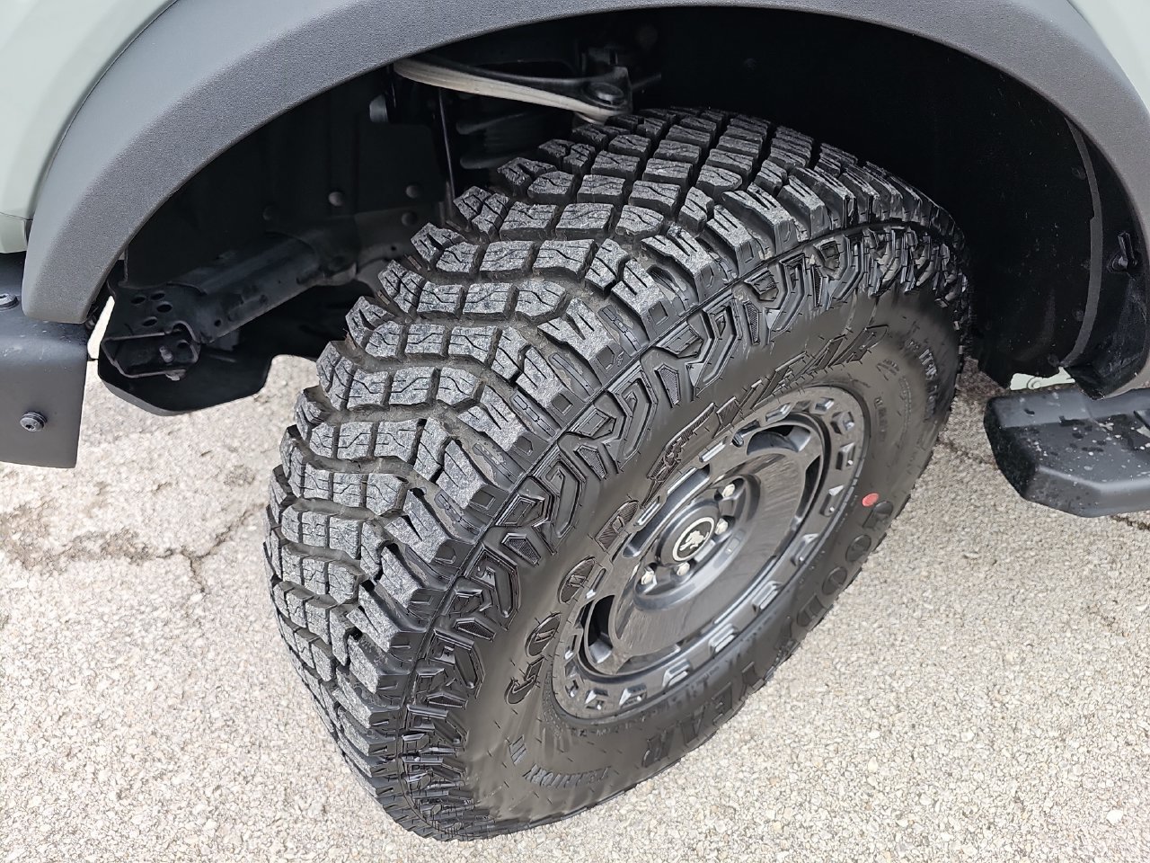 Used 2024 Ford Bronco Outer Banks AWD/4WD image 36