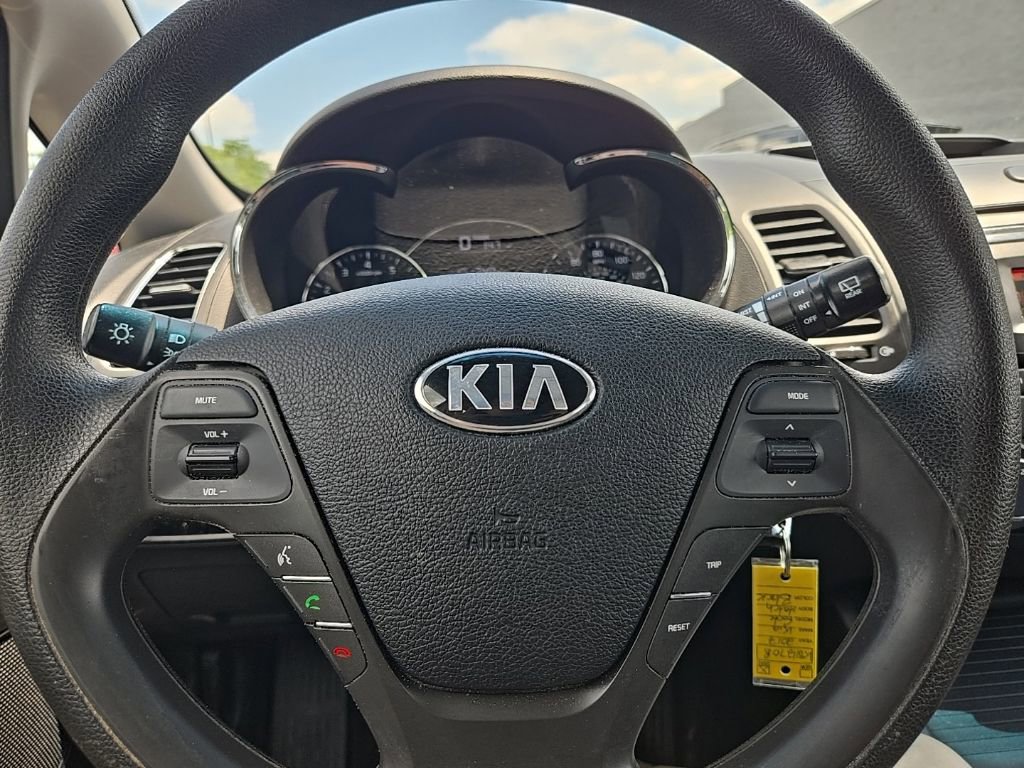 Used 2017 Kia Forte LX FWD image 12