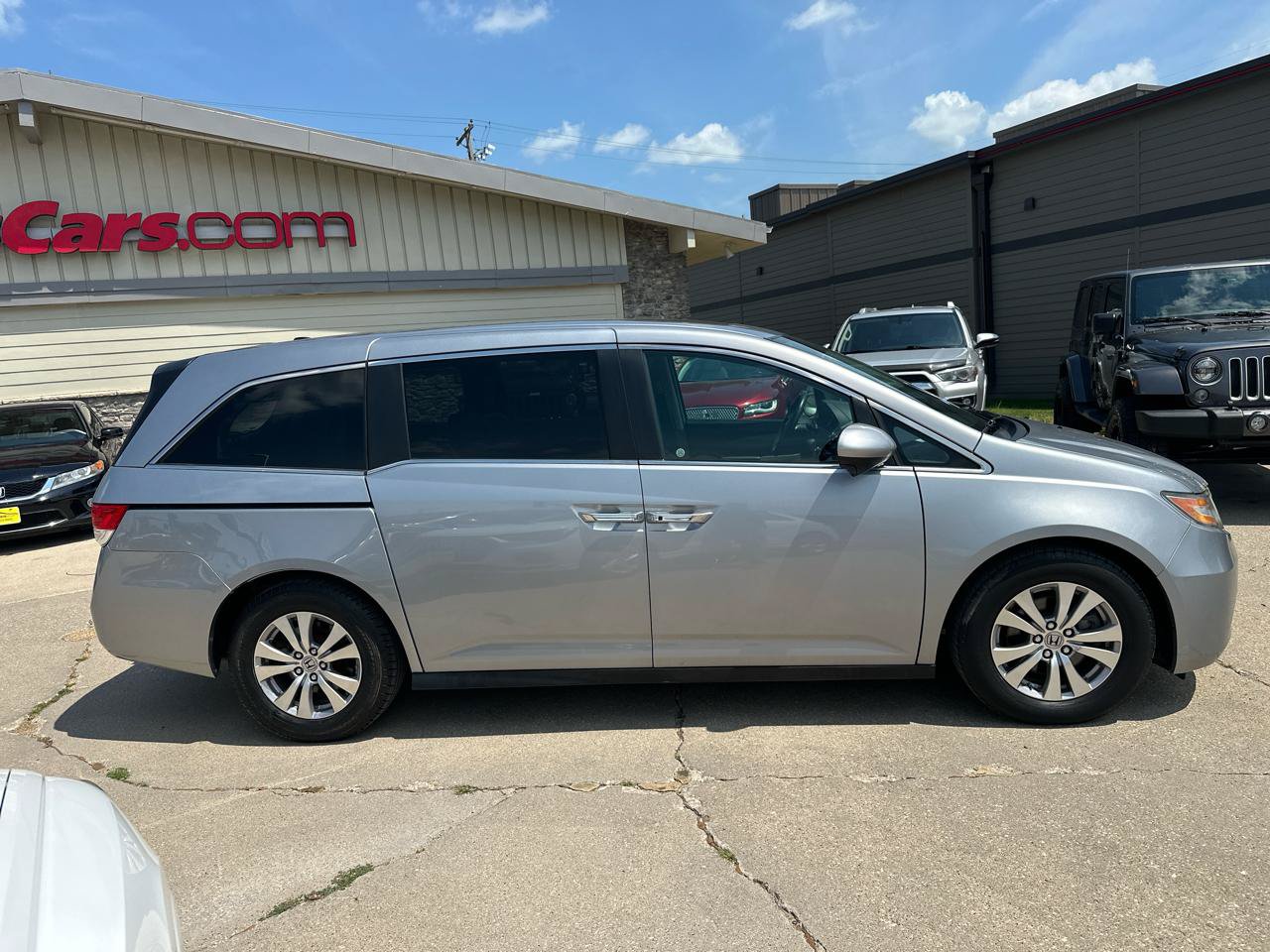 Used 2017 Honda Odyssey EX-L image 2