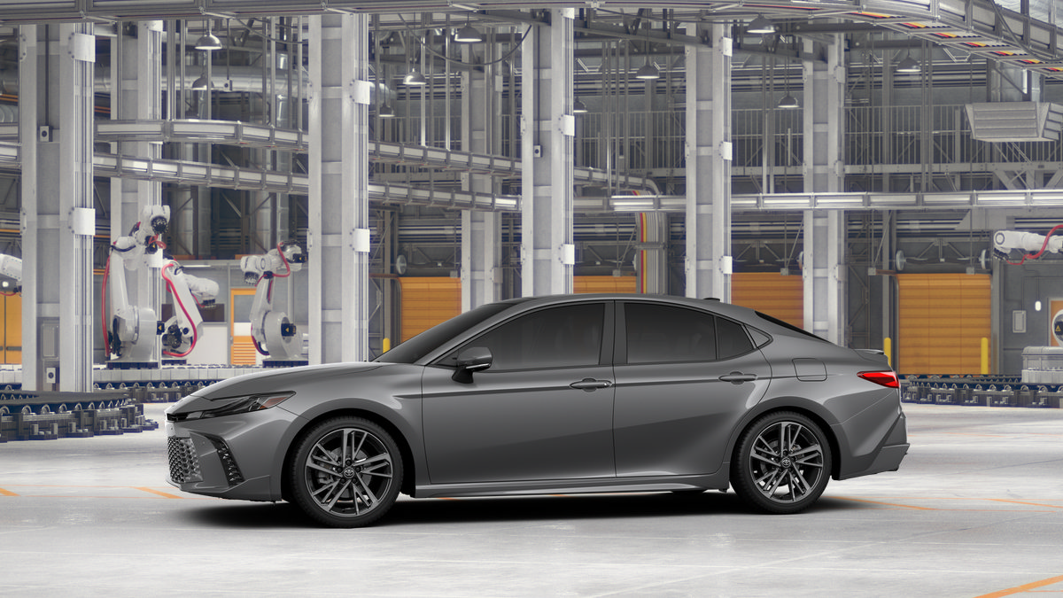 New 2026 Toyota Camry Hybrid AWD/4WD image 3