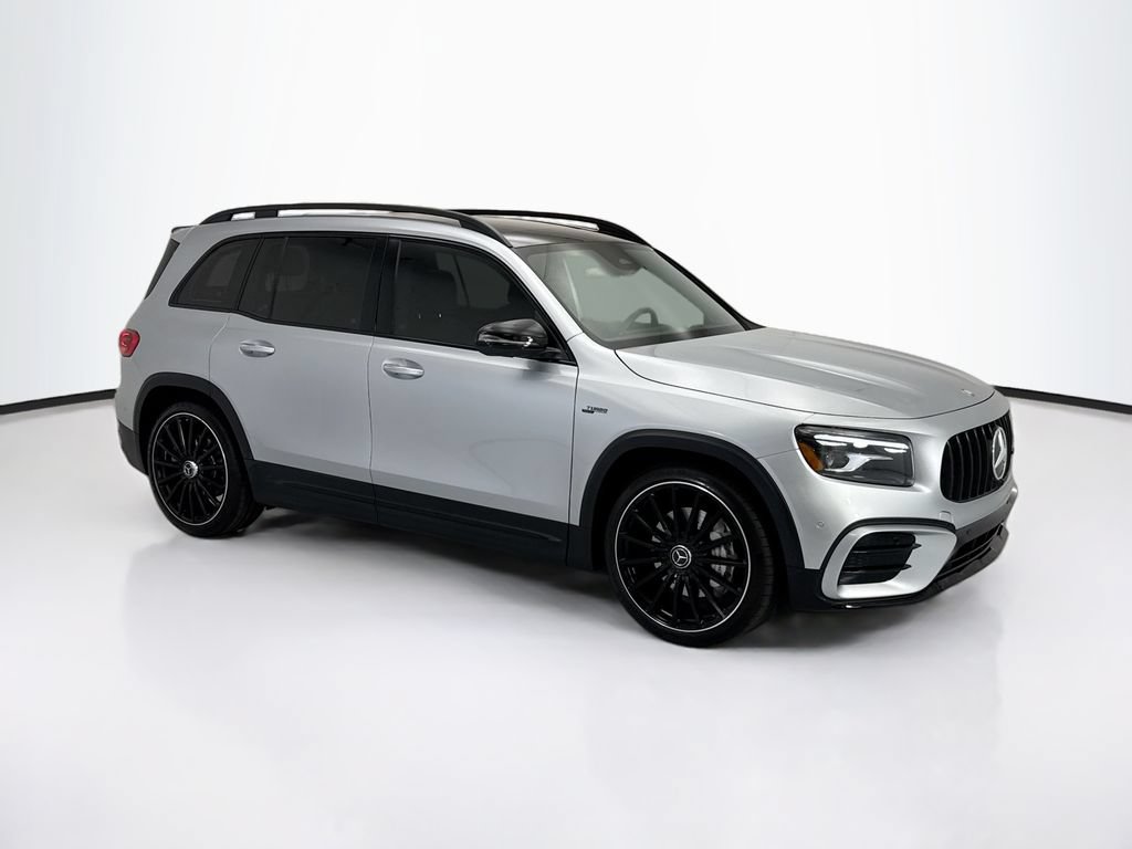 Used 2026 Mercedes-Benz GLB 35 AMG 4MATIC image 3