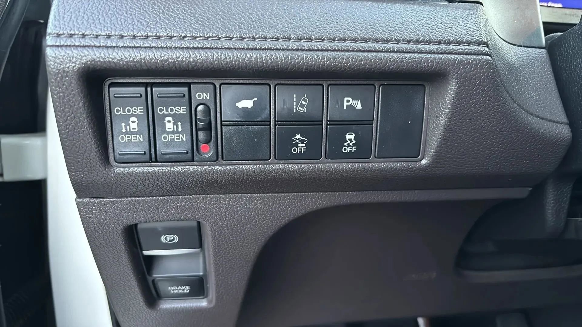 Used 2018 Honda Odyssey Touring image 45