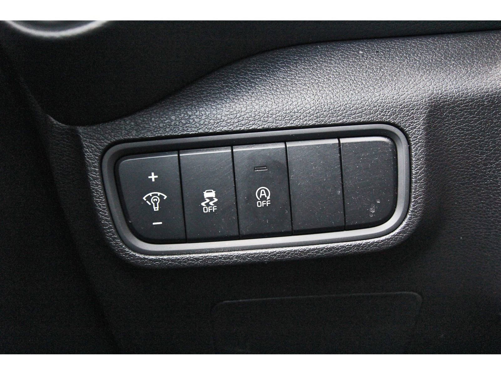 Used 2025 Kia Soul LX image 22