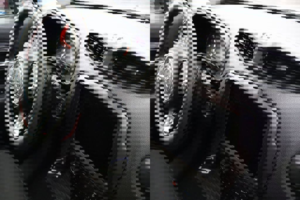 Used 2023 Jeep Renegade Trailhawk image 10