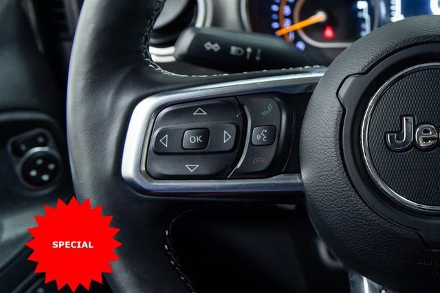 Used 2019 Jeep Wrangler Unlimited Sahara image 13