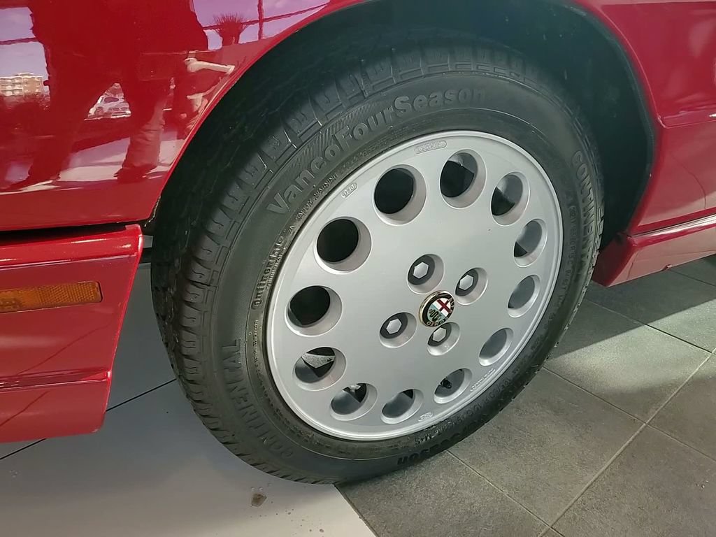Used 1991 Alfa Romeo Spider Veloce RWD image 12