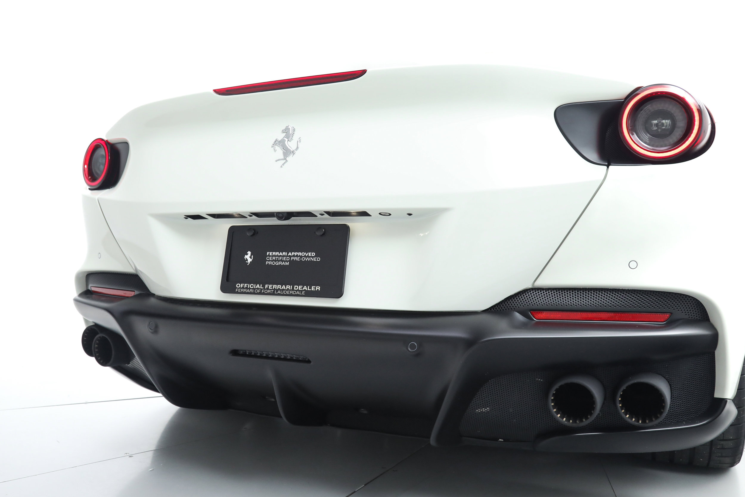 Certified 2022 Ferrari Portofino M RWD image 19