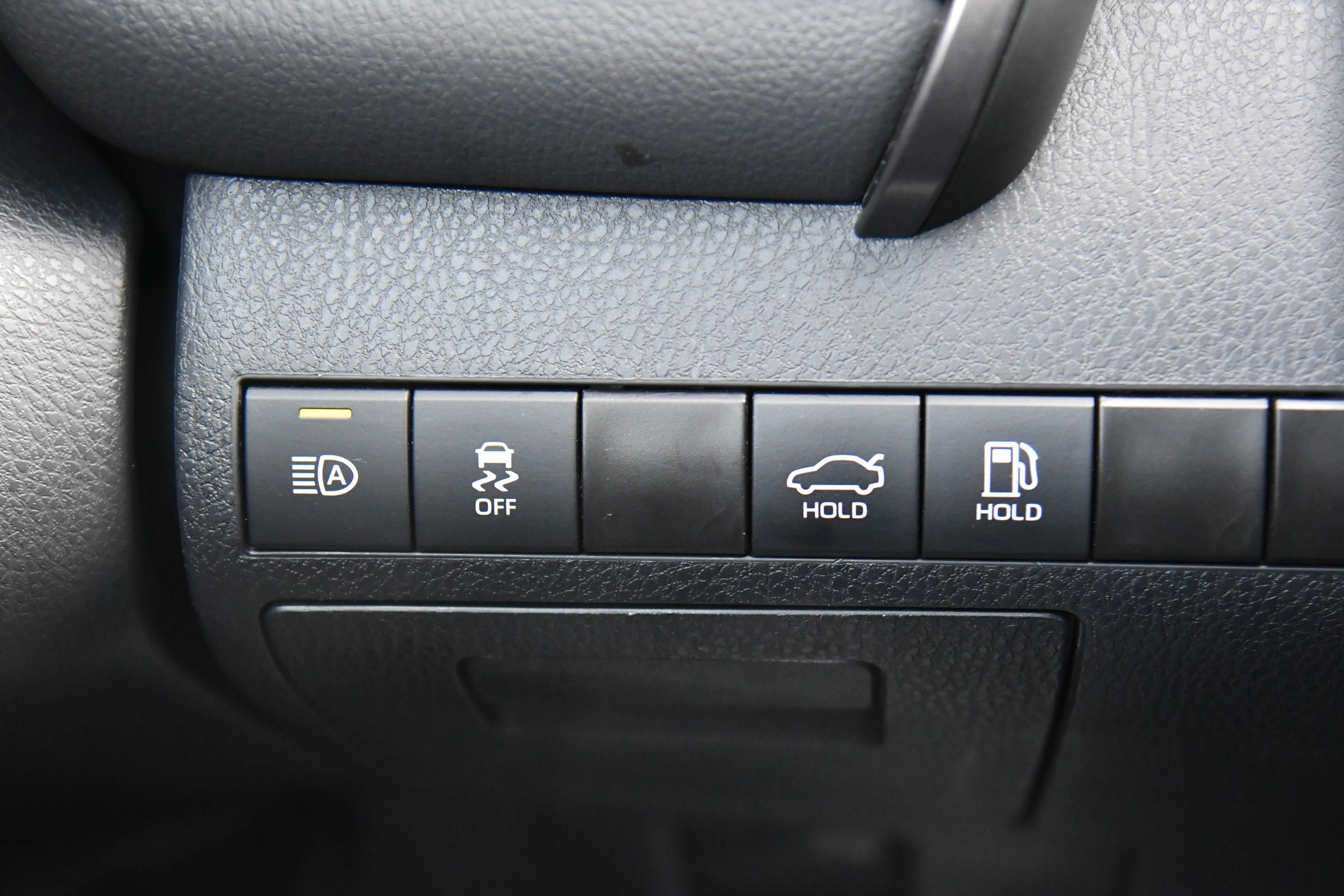 Used 2024 Toyota Camry SE image 30