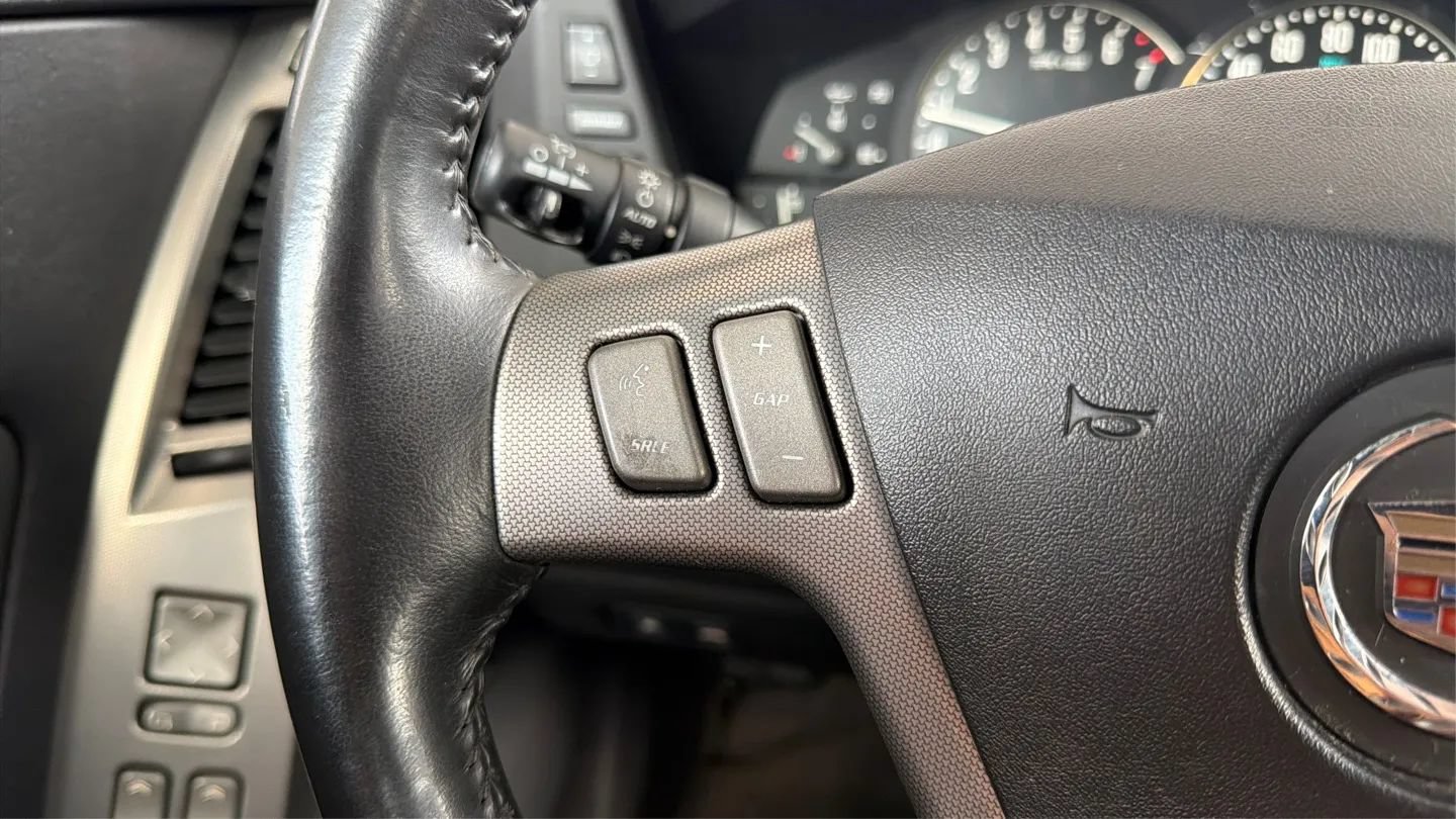 Used 2004 Cadillac XLR RWD image 23