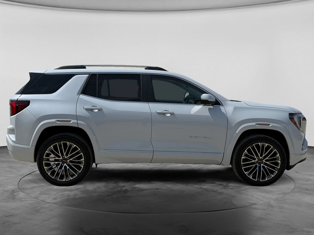 New 2027 GMC Terrain Denali w/ LPO, Black Badging Package AWD/4WD image 10