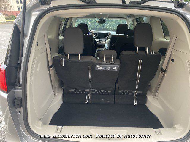 Used 2019 Chrysler Pacifica Touring Plus w/ Advanced Safetytec Group image 28