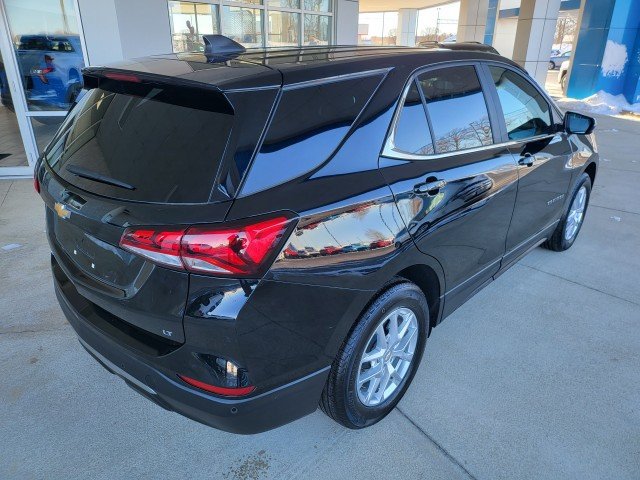 Used 2024 Chevrolet Equinox LT FWD image 16