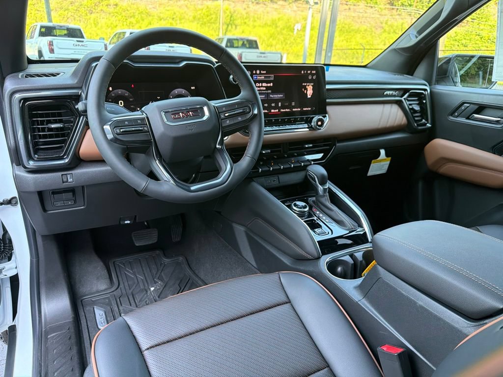 New 2026 GMC Canyon AT4 w/ AT4 Premium Package AWD/4WD image 16