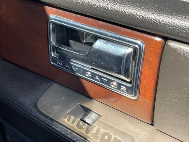 Used 2012 Lincoln Navigator 4WD image 52