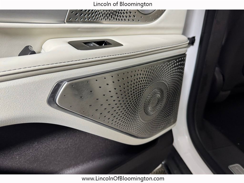 New 2026 Lincoln Nautilus Black Label w/ Jet Appearance Package image 60