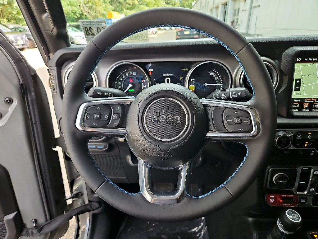 Used 2023 Jeep Wrangler Unlimited Rubicon 4xe w/ Cold Weather Group AWD/4WD image 20