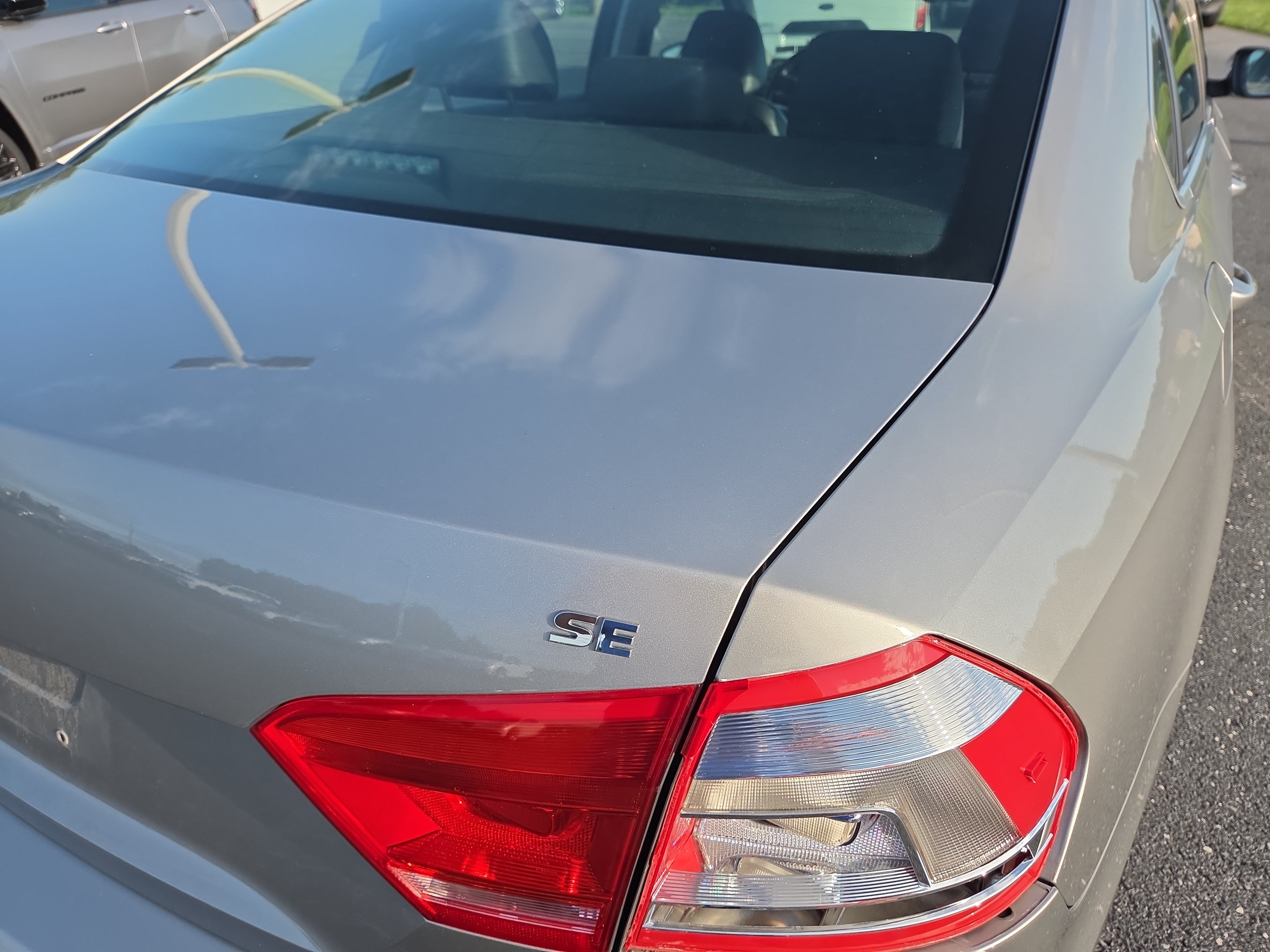 Used 2012 Volkswagen Passat 2.5 SE FWD image 14