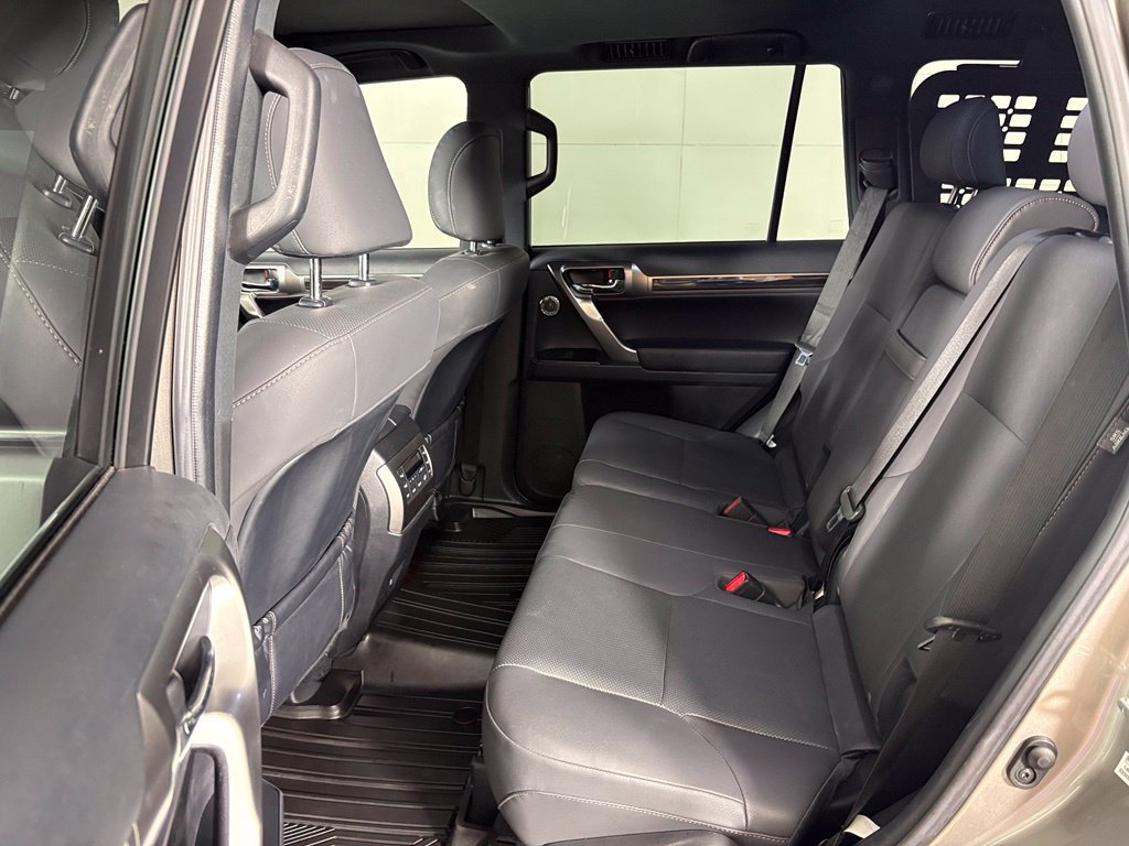 Used 2023 Lexus GX 460 Premium w/ Premium Plus Package AWD/4WD image 39