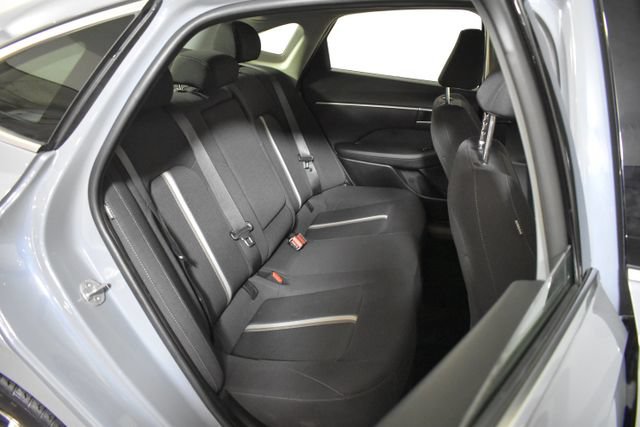 Used 2025 Hyundai Sonata SEL FWD image 31