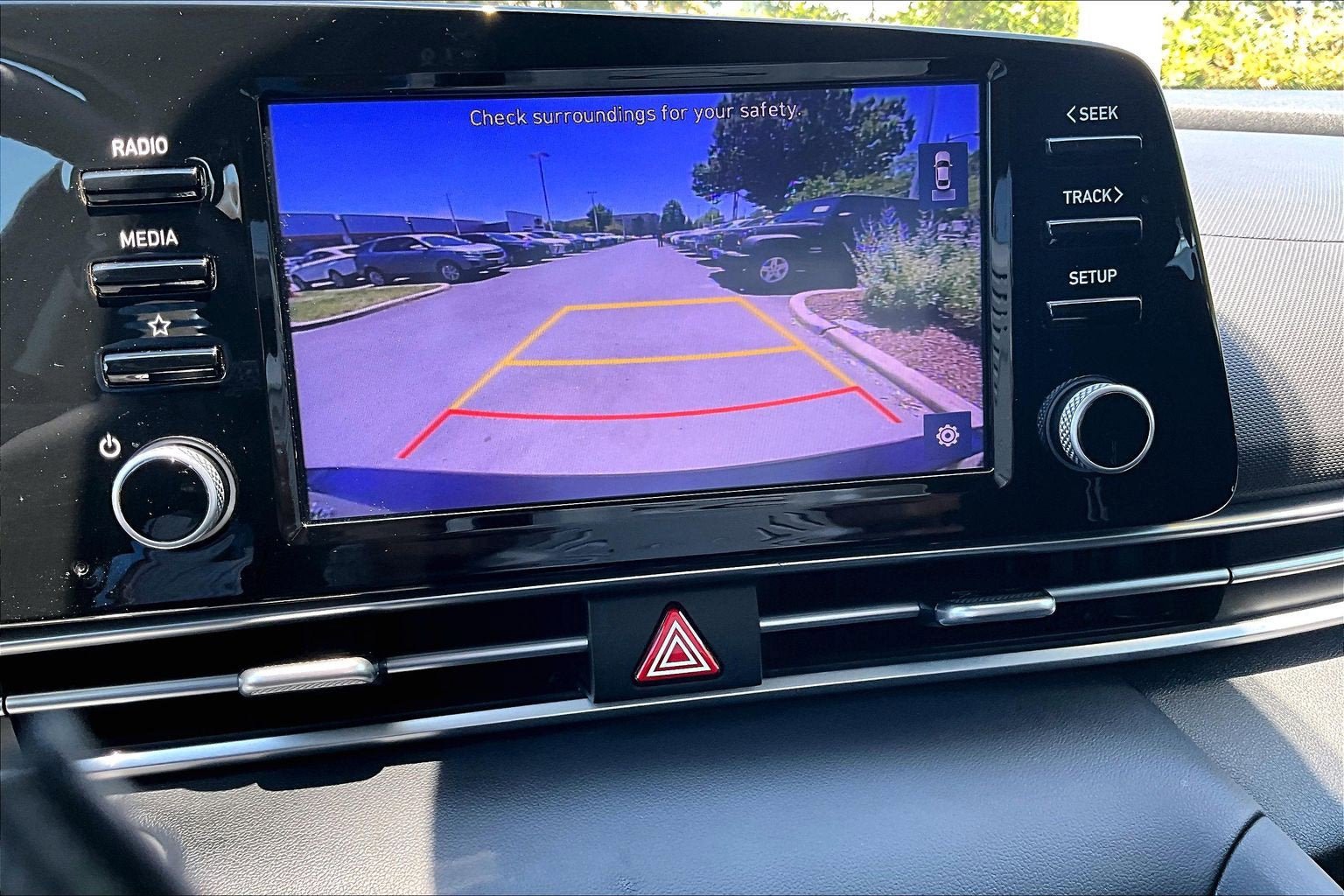 Used 2022 Hyundai Elantra SEL w/ Convenience Package FWD image 19