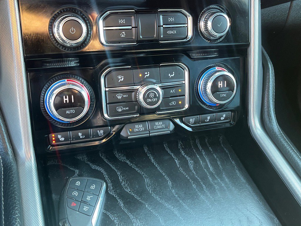 Used 2021 GMC Yukon Denali image 12