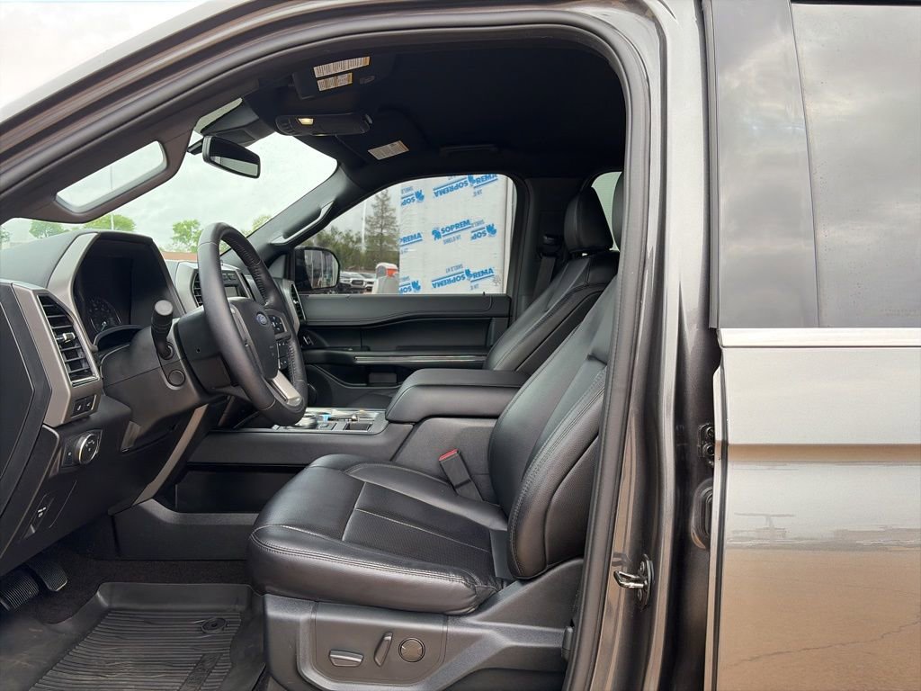 Used 2021 Ford Expedition XLT image 7