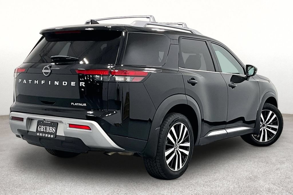 Used 2023 Nissan Pathfinder Platinum FWD image 2