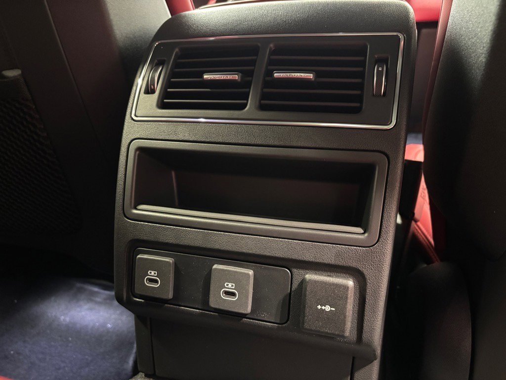 New 2026 Jaguar F-PACE R-Dynamic S image 37